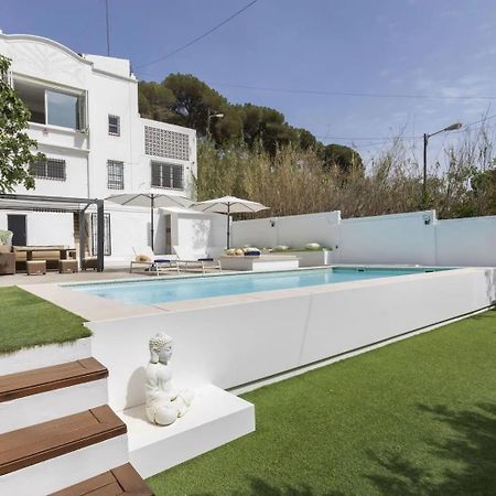 Casa Canyet Con Piscina A Un Paso De Barcelona Y La Playa 바달로나 외부 사진