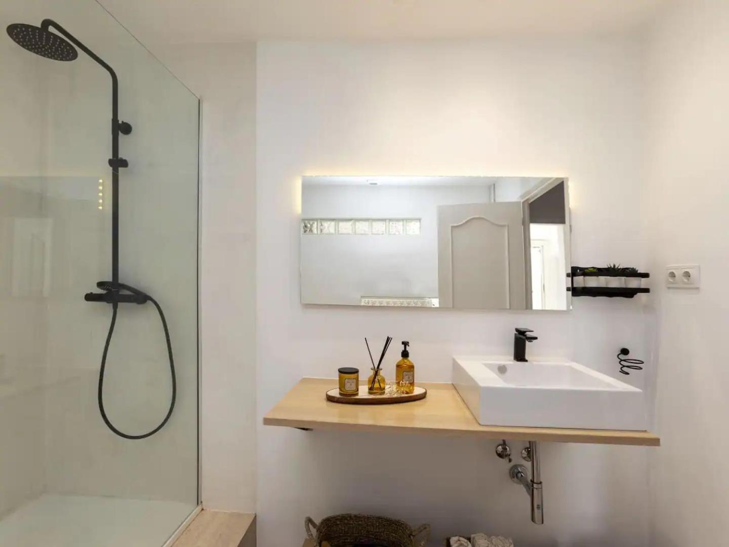 Casa Canyet Con Piscina A Un Paso De Barcelona Y La Playa 바달로나 외부 사진