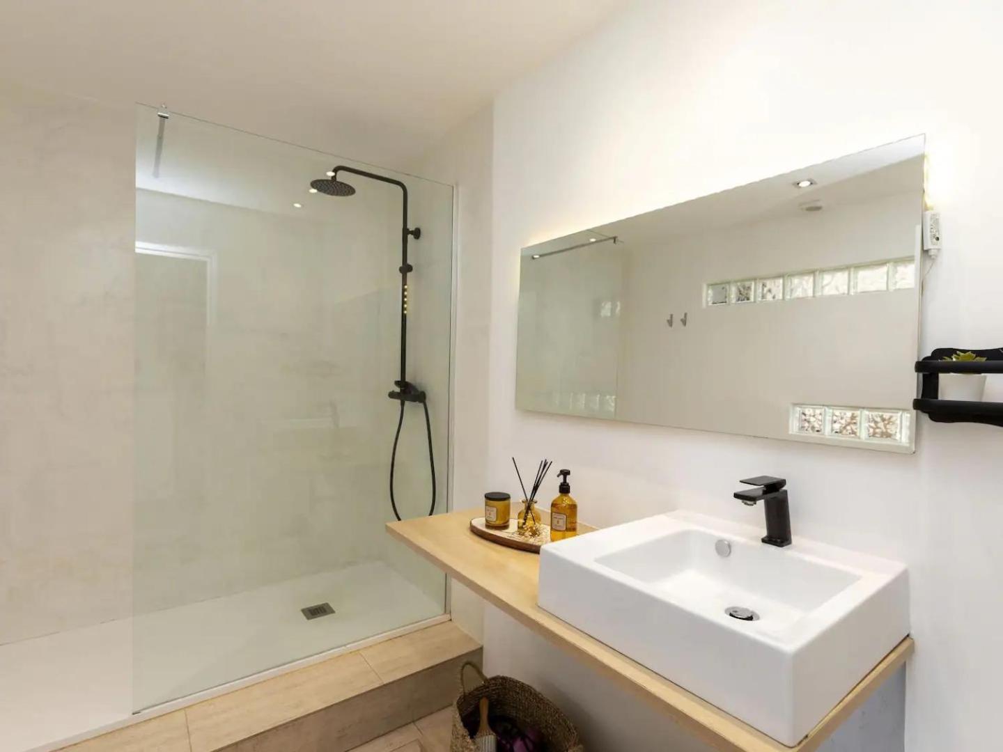Casa Canyet Con Piscina A Un Paso De Barcelona Y La Playa 바달로나 외부 사진